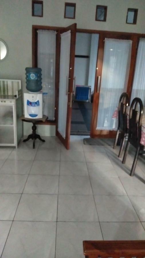 Endah Homestay Syariah Пурвокерто Экстерьер фото